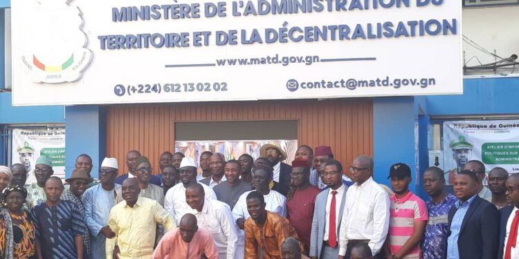 Conakry : des acteurs politiques et le MATD sur le programme national de recensement