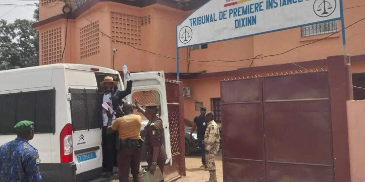 TPI de Dixinn : le journaliste Sékou Jamal Pendessa condamné à de lourdes peines