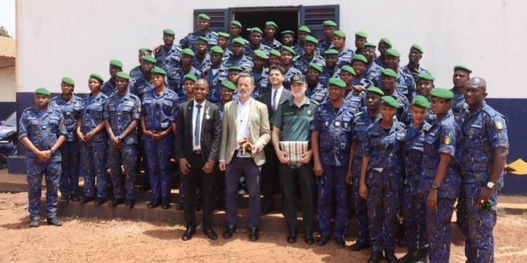Guinée : fin d’une formation en langue Espagnole à l’école des sous officiers de Sonfonia