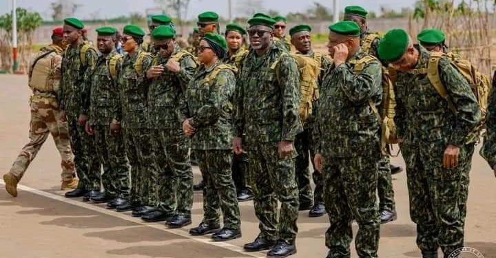 En Guinée, le dilemme entre la domination militaire et l’intellectuel persiste