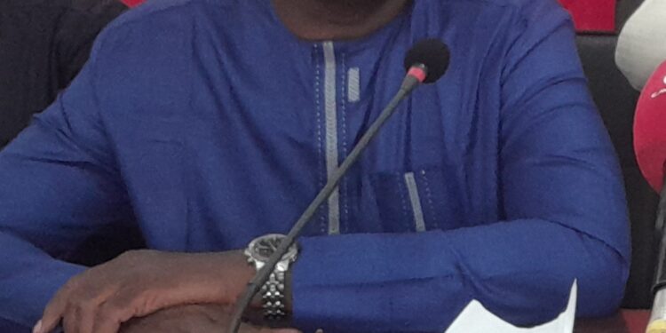 Guinée : Amadou Tham Camara dément la signature d’un document interdisant les journalistes de critiquer…