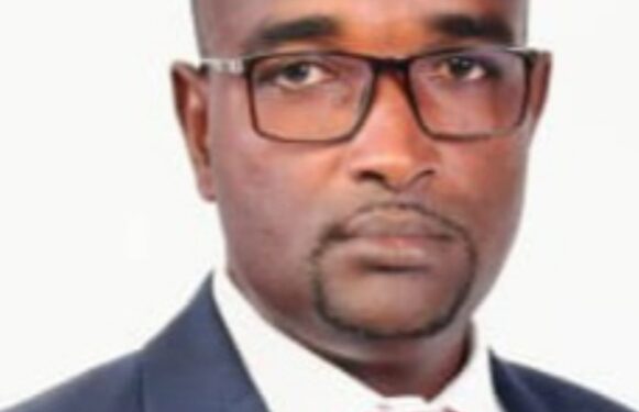 Hamidou Barry déplore le retrait d&rsquo;agréments de certains médias en Guinée