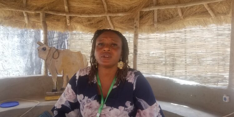 Loupe-sur elle : A la rencontre de Queen Bena du groupe Sylatigui