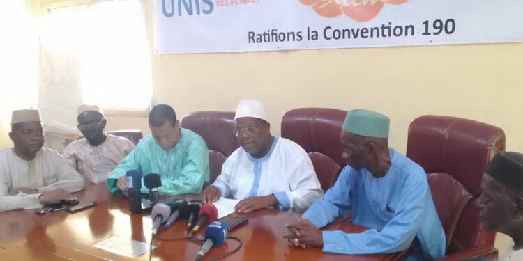 Guinée : le mouvement syndical Exige du gouvernement la restitution  des agréments et licences aux  médias affectés(déclaration )