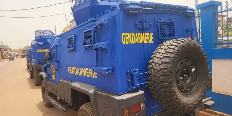Haut-commandant de la gendarmerie : le Groupement Blindé de Gendarmerie Mobile mise en place ( décret )