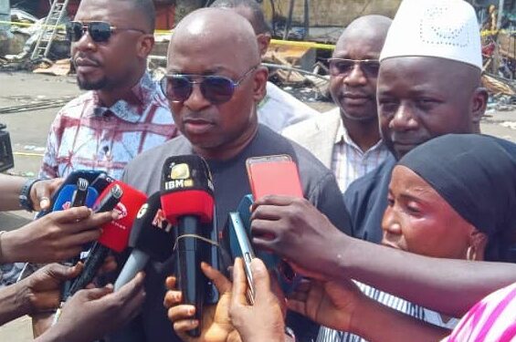 Incendie à Madina : les autorités de Conakry compatissent à la douleur des victimes