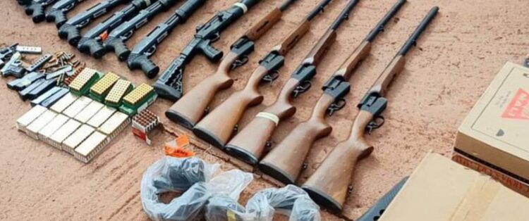 Siguiri : deux présumés trafiquants d&rsquo;armes présentés à la presse