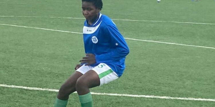 Loupe-sur elle : à la rencontre de la footballeuse Rabyatou la closse du club olympique de Ratoma