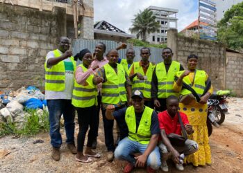 L’Association des Jeunes pour la Solidarité et le Développement de Tougué s’active pour le reboissement de sa préfecture ( communiqué )