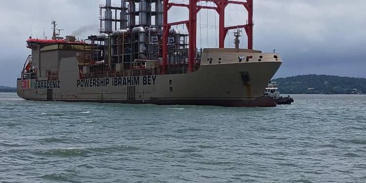 Le Bateau Turque est en fin au PAC de Conakry