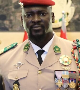 Guinée : le général Mamadi Doumbouya promulgue des lois