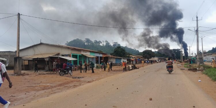 N’zerekoré /SAMOE :manifestation de jeunes contre le manque de courant