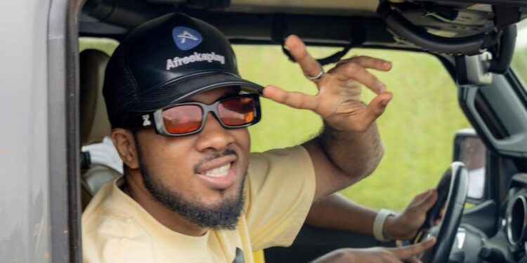 Guinée : le boss du concept « Faabelan », Jupter, réserve du lourd aux Guinéens le 25 janvier 2025 au Stade Petit Sory de Conakry