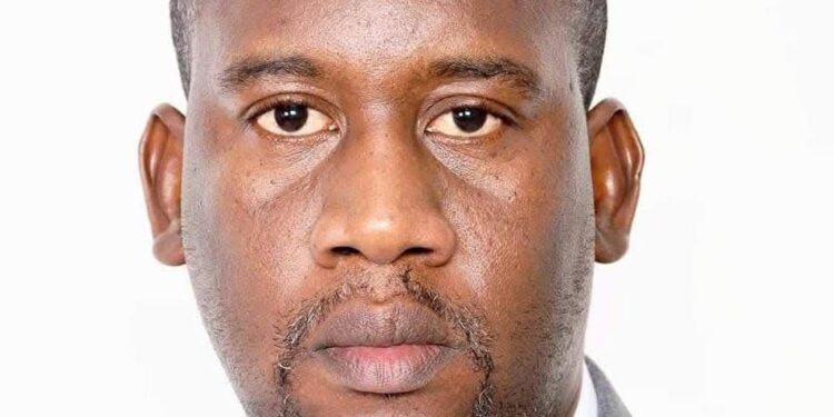 Depuis son exil forcé, Cellou Dalein Diallo dénonce la condamnation d’Aliou Bah du Model