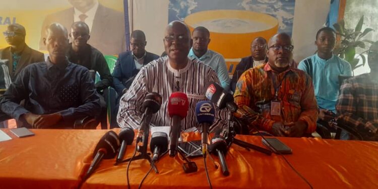 Dr Faya Millimono : « Bah Oury doit demander pardon au capitaine Moussa Dadis Camara »
