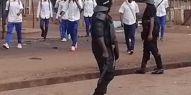 Drame à Conakry : une fusillade éclate dans une école, deux élèves grièvement blessés