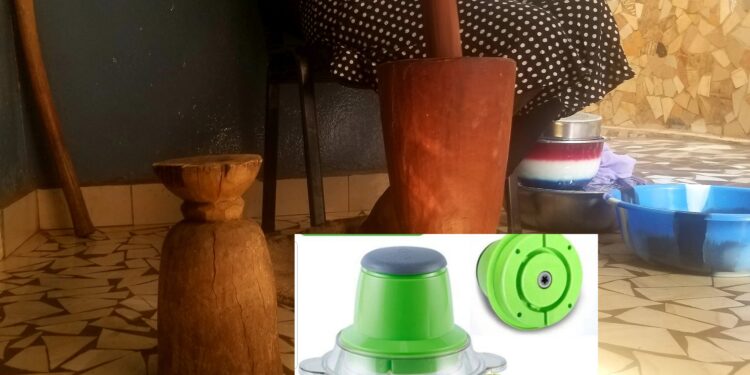 Le Mixeur Étouffe le Mortier : des Femmes  Témoignent sur la Fin d’une Tradition Culinaire