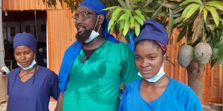 « Les Murs Invisibles : quand le théâtre abat les cloisons de la haine »