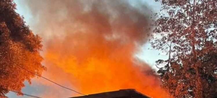 Drame à Kissidougou : Le “Parisiana Night-Club” Part en Fumée, Plus de 300 Millions GNF de Pertes !