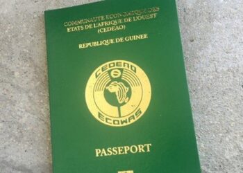 Fini les longs voyages : les passeports disponibles partout en Guinée !
