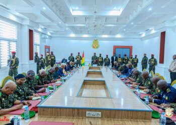 Guinée : le Conseil supérieur de la défense nationale tient sa première session sous la présidence du Général Mamadi Doumbouya