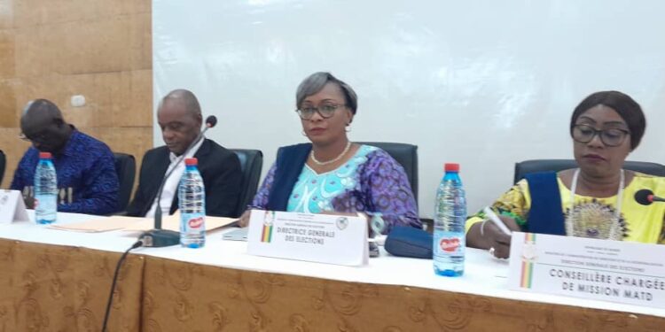 sociopolitiques et partenaires outillés pour la distribution des cartes d’électeurs