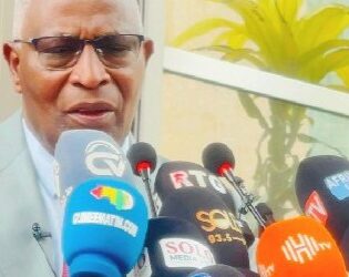 Guinée : le Premier ministre salue la victoire du « Oui » et promet un retour complet à l’ordre constitutionnel