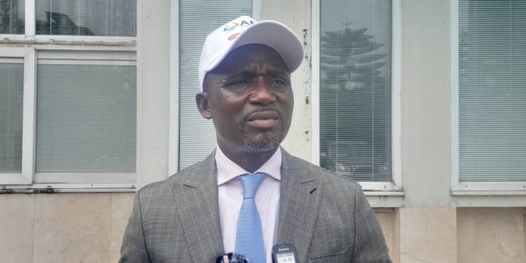 Guinée : des femmes manifestent pour la candidature du Général Doumbouya, Diabaty Doré appelle à ne pas le “forcer”