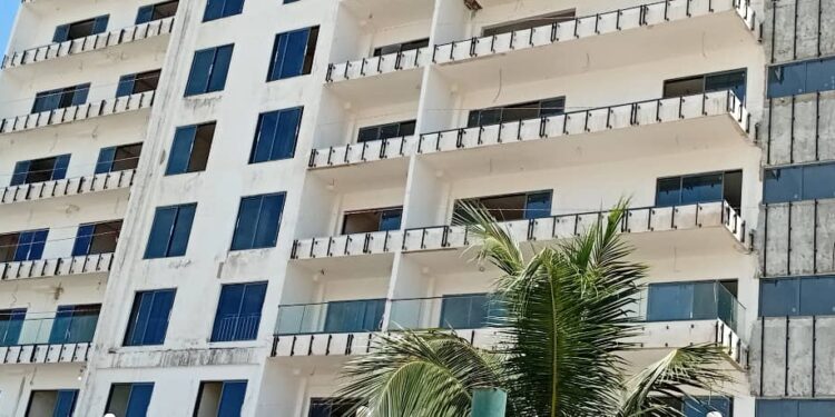 Guinée : un ouvrier perd la vie après une chute mortelle sur un chantier à Conakry