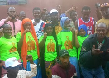 Conakry: À Wanindara, la jeunesse réserve un accueil chaleureux à Pépé Francis Haba, leader de l’UGDD accompagné par Mamadou Macka Diallo, leader du PNDD.