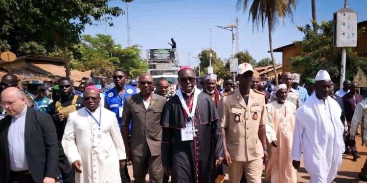 Guinée : un pèlerinage chrétien renforce le message de paix et de cohésion à Boffa