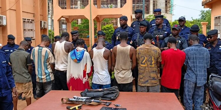 Guinée : neuf suspects présentés après une série d’attaques à main armée à Siguiri