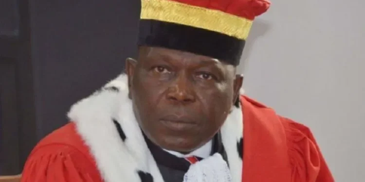 Guinée : sept ans de prison et confiscation de biens pour l’ancien président de la Cour constitutionnelle
